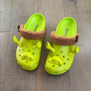 Shrek Crocs Men’s Size 11 Dreamworks Classic Clog
